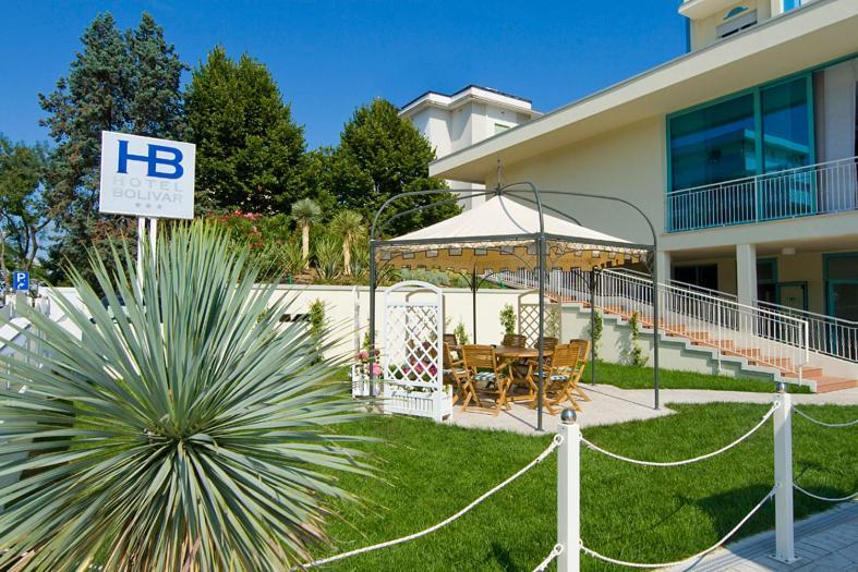 Hotel Bolivar Lido di Jesolo Exterior foto