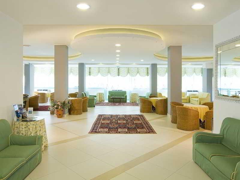 Hotel Bolivar Lido di Jesolo Exterior foto