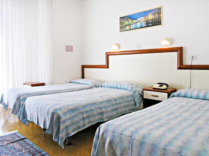 Hotel Bolivar Lido di Jesolo Exterior foto